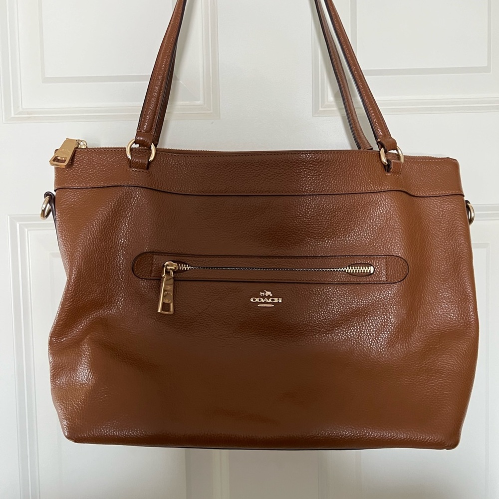 LIKE NEW- Coach Tyler Tote Pebble Leather